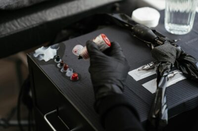 Cuidados Essenciais para Tatuadores: Garantindo Saúde e Bem-Estar Durante o Trabalho