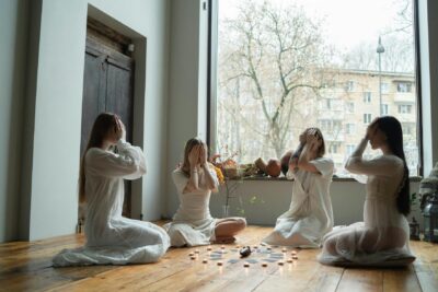 Benefícios da Espiritualidade para o Bem-Estar e a Saúde Mental