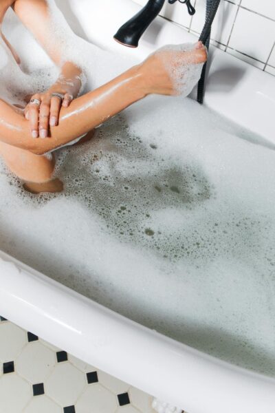 Ofurôs em Casa: Os Benefícios do Autocuidado e Relaxamento com Banheiras de Hidromassagem