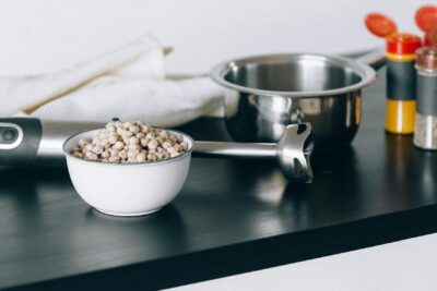 Utensílios de cozinha saudáveis: como escolher os melhores para uma alimentação equilibrada