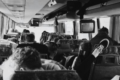 Aluguel de Vans com Motorista para Eventos em São Paulo: Dicas para Garantir Transporte Seguro e Confortável