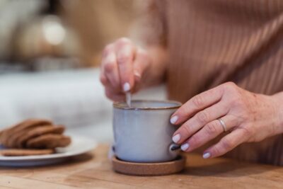 Como Fazer Manicure Perfeita: Guia Completo + Dicas