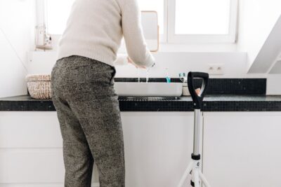 Banheiros Seguros para Idosos: Guia Completo para Prevenção de Acidentes