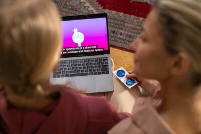 A Conexão Entre Saúde, Educação e Relacionamentos: O Papel do Endocrinologista